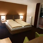 ゲストハウス Landgasthof 